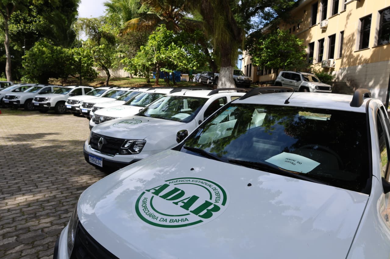 Novos veículos Adab