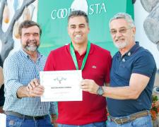 Entrega_Medalha_Joaquim_Ignacio_Tosta_Filho_Teixeira_de_Freitas_Foto_Tiago_Dantas_Seagri_BA(17).jpeg