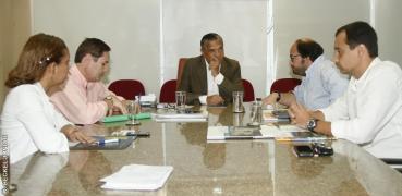 REUNIAO COM PORTUGUESES.jpg