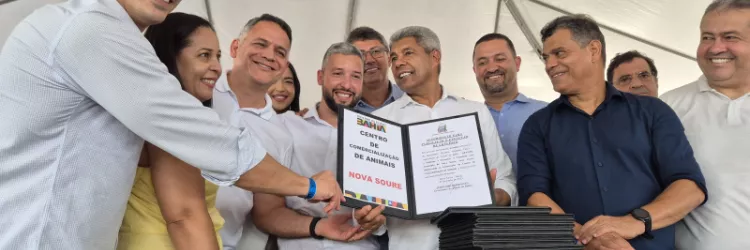 O projeto contempla um espaço com estrutura de currais, local para veículos realizarem a carga e saída de animais de pequeno e grande porte, entre outros.