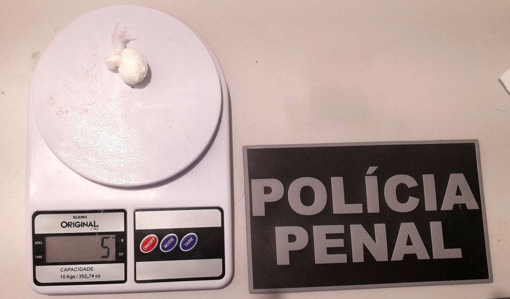 Três mulheres são flagradas após tentar acessar o Conjunto Penal de Itabuna com drogas em “marmita” e partes íntimas