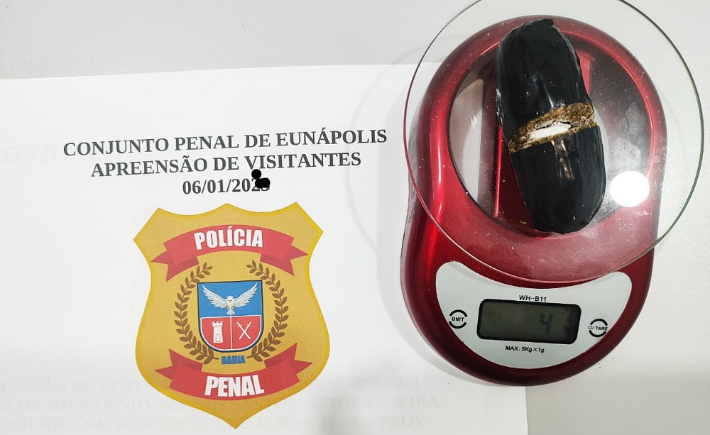 Conjunto Penal de Eunápolis: visitante é flagrada com cilindro de drogas nas partes íntimas