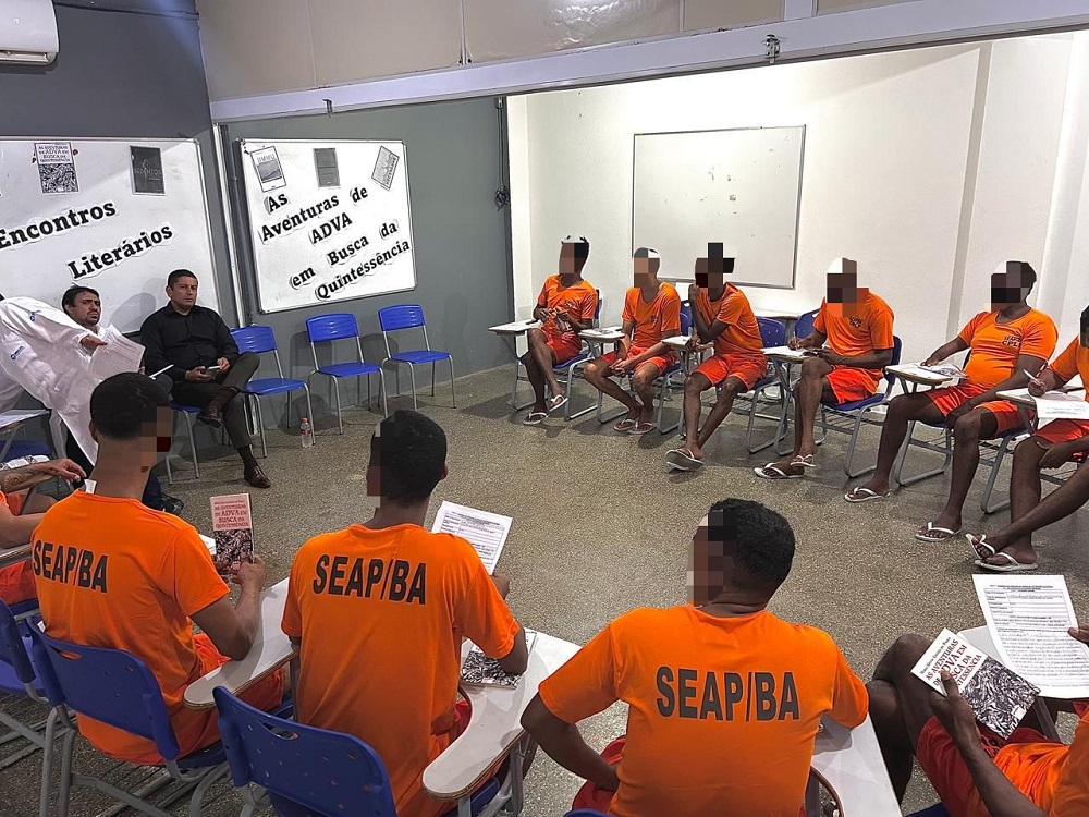 Roda de leitura incentiva reflexão