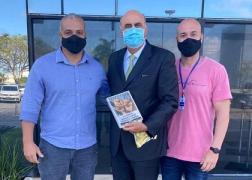 Livro dos servidores da seap capa.JPG