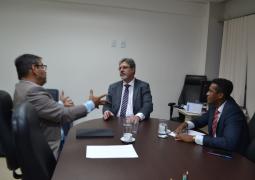 Reunião com Dr Edmundo 1.jpg