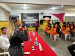 AA aa aaa feminino refrigeração capa.jpg