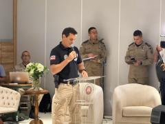 ZZZZ ZZZZZZZZZZZ zzzzzz ZZZZZZ Zlancamento feira 2.jpg