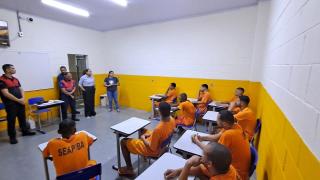 AAA curso de barbeiro Capa.jpg