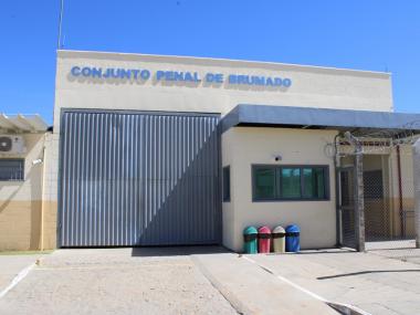 Fachada do Conjunto Penal de Brumado.jpg