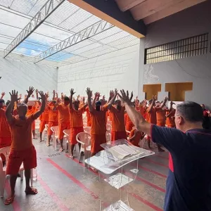 Ação de assistência espiritual é realizada na Cadeia Pública de Salvador
