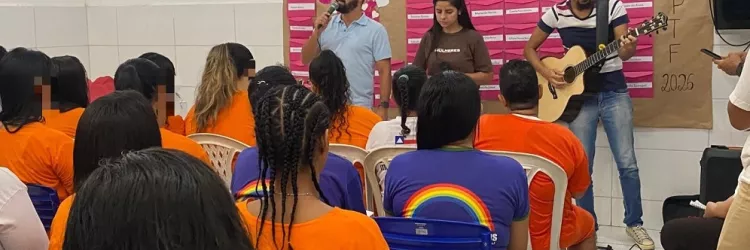 Conjunto Penal de Teixeira de Freitas realiza ação dia das Mães