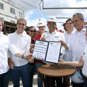 Governador e ministro Rui Costa autorizam implantação de sistemas do VLT e visitam obras em Salvador