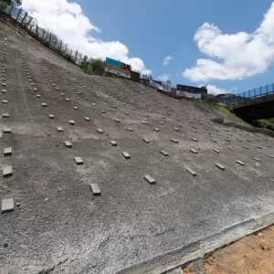 Governo da Bahia investe R$ 63,5 milhões em obras de contenção de encostas no interior do estado