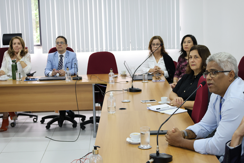 SEI apresenta resultados de pesquisa de satisfação à PGE-BA