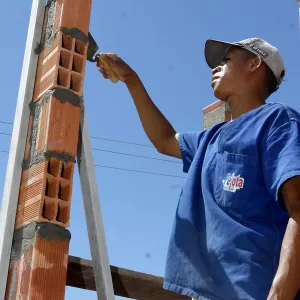 Com 6.890 novos postos em fevereiro, a Bahia gerou 13.250 vagas no ano
