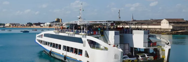Ferry boat Travessia Salvador-Bom Despacho