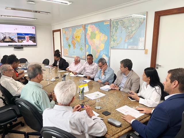O Grupo de Trabalho Intersetorial (GTI) de Logística, coordenado pela Secretaria Estadual do Planejamento (Seplan), reuniu-se nesta quarta-feira (21) para discutir estratégias de desenvolvimento regional por meio do transporte multimodal. 