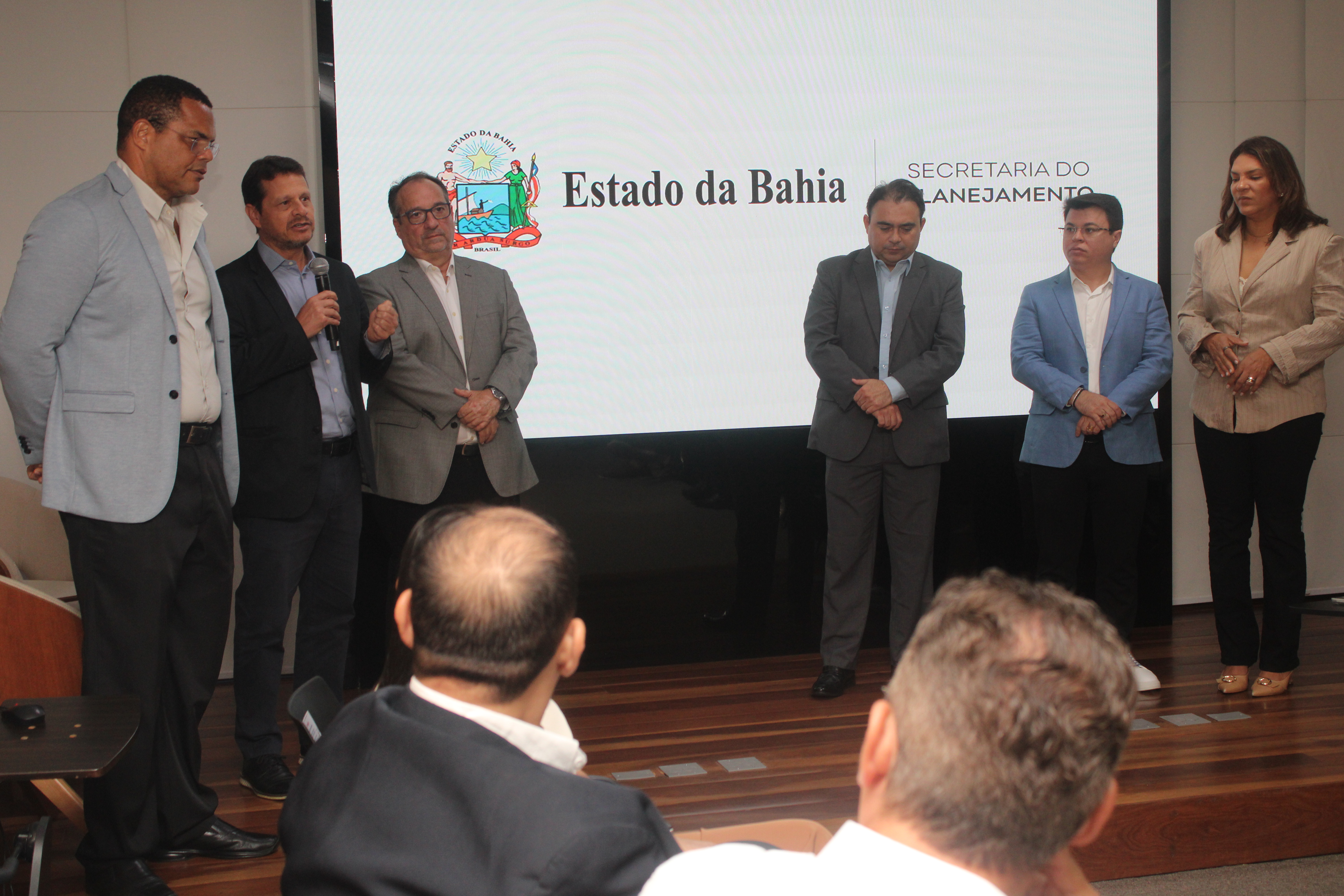 comitiva do Ceará visita a Bahia para conhecer experiência do estado