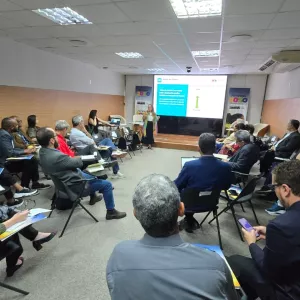 A atualização do PDI Bahia 2050 tem como objetivo alinhar as estratégias de longo prazo aos novos cenários econômicos, sociais e ambientais, com foco no desenvolvimento sustentável e integrado do estado. 