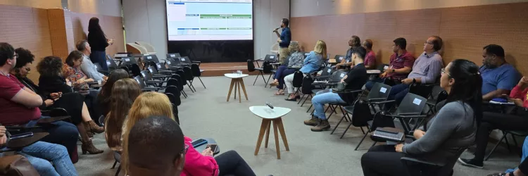 Conhecimento em Movimento aborda avaliação de desempenho dos programas do PPA