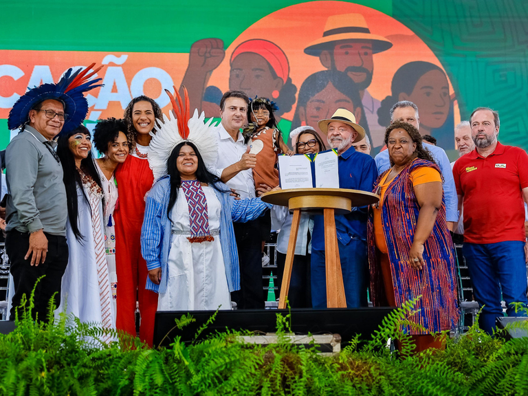 Investimentos federais educação escolar indígena e quilombola