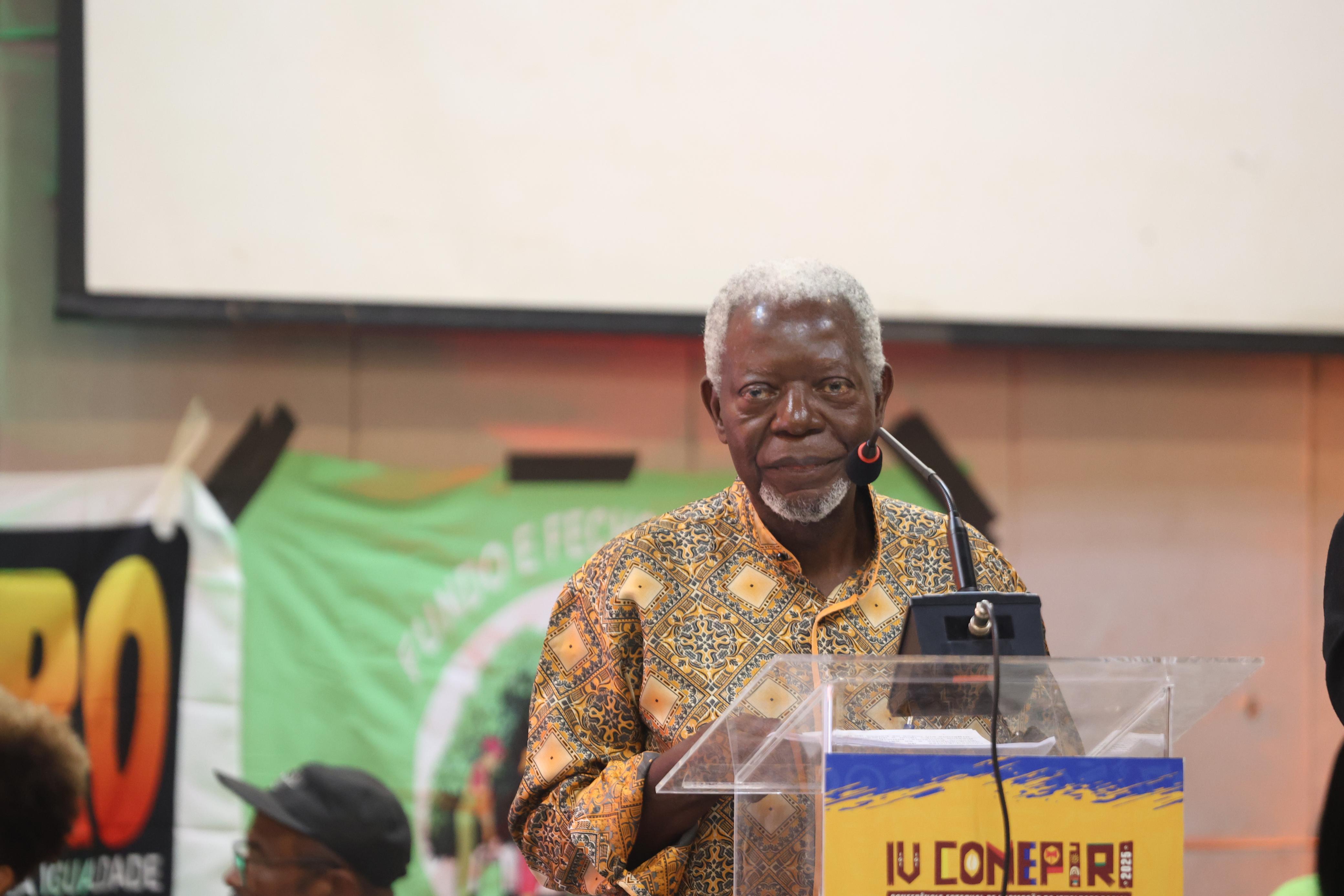 Kabengele Munanga IV Conepir