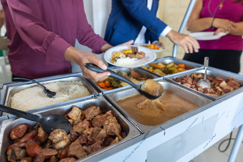 Foto cozinha comunitária Pernambués (SEADS)
