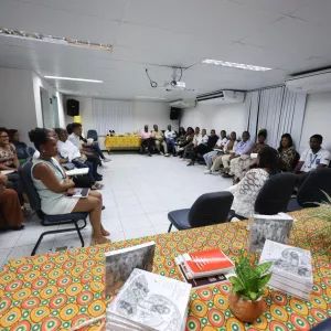 Café Literário Valeria Lima 