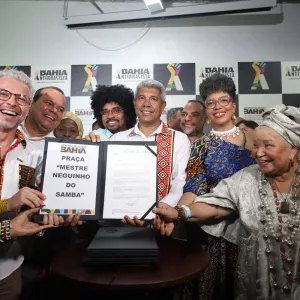 Anúncios novembro negro