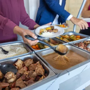 Foto ilustrativa - Entrega cozinha comunitária Pernambués (SEADS) 