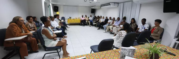 Café Literário Valeria Lima 