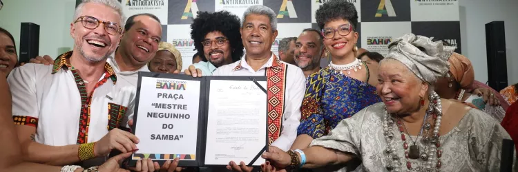 Anúncios novembro negro