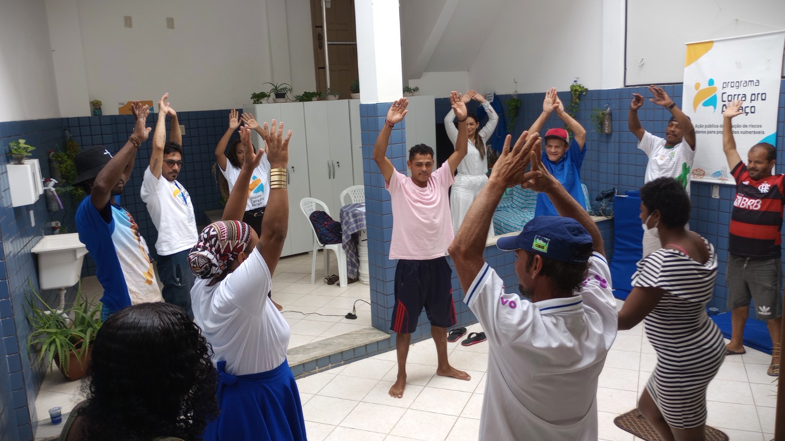 corra pro abraço empoderamento arte educação conquista