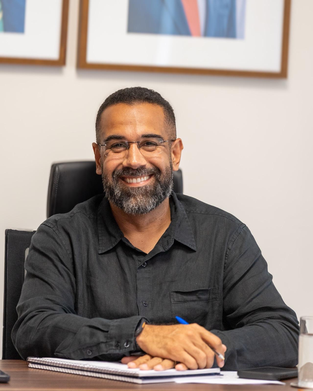 José Vieira Leal Neto Secretário da Seades