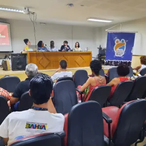 corra vara de audiencia