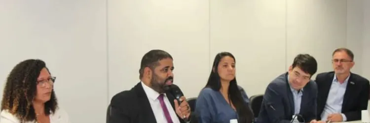 Governo da Bahia alinha estratégias do programa Viver Sem Limite Bahia