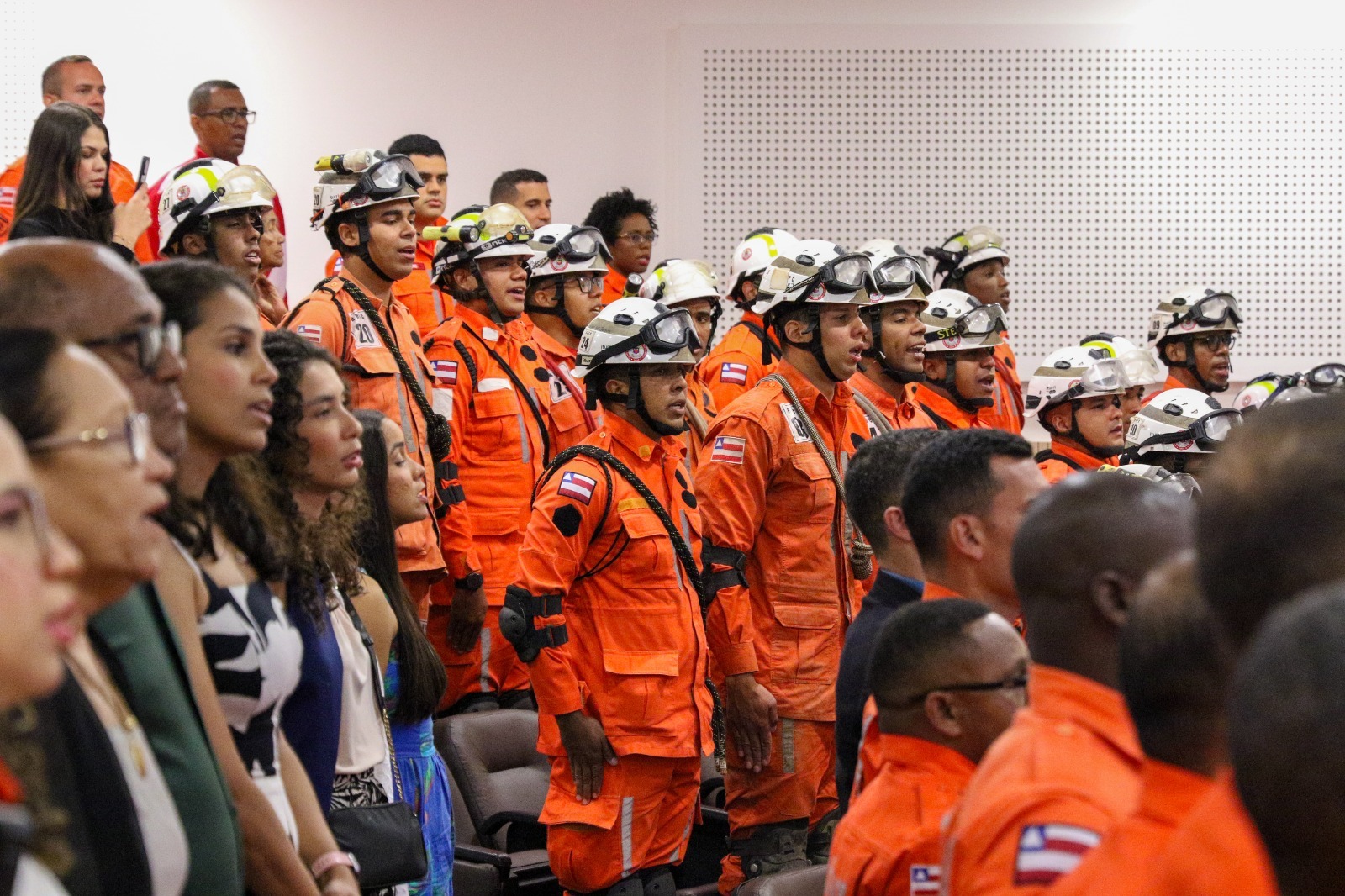 60 bombeiros militares concluem curso de Busca e Resgate em Estruturas Colapsadas
