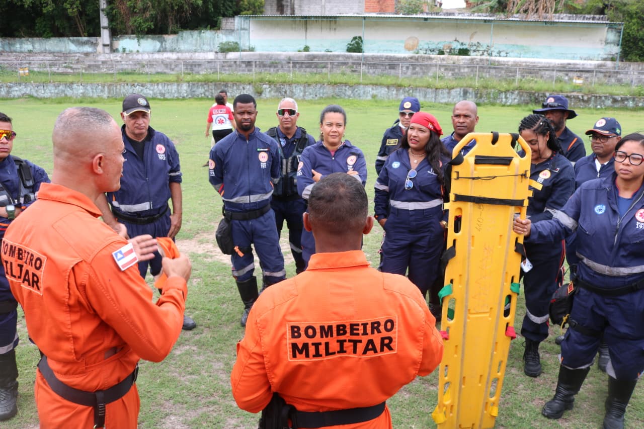 Corpo de Bombeiros Militar da Bahia (CBMBA) em treinamento