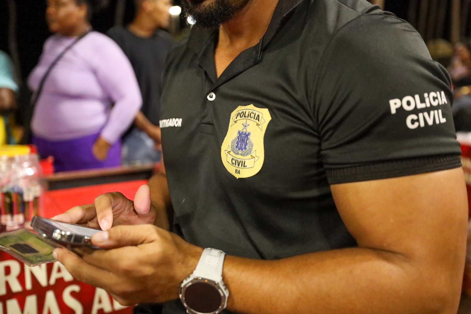 Celular roubado é recuperado e suspeito preso em flagrante durante ação policial em Salvador