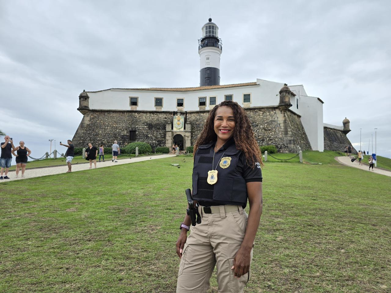 Força, liderança e representatividade: a trajetória da delegada Mariana Ouais na Polícia Civil da Bahia
