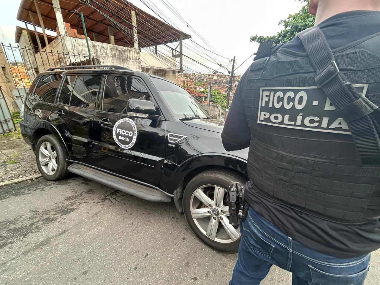 Procurado pela Operação Artemis, traficante é alcançado no bairro da Graça durante ação da FICCO Bahia e PC