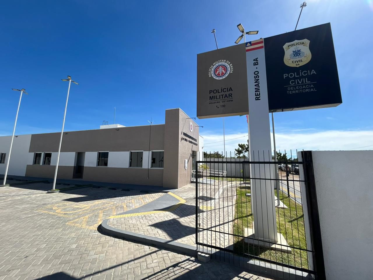 Governo do Estado entrega Delegacia Territorial e Pelotão da PM em Remanso