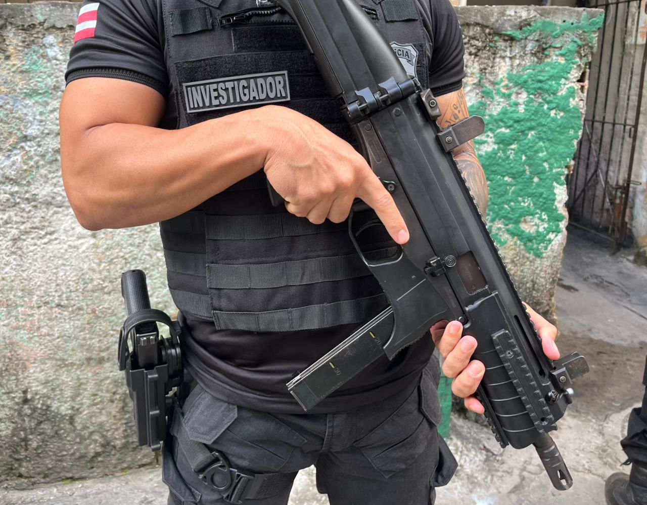 Homem é preso após descumprir medida protetiva e voltar a ameaçar ex-companheira em Correntina
