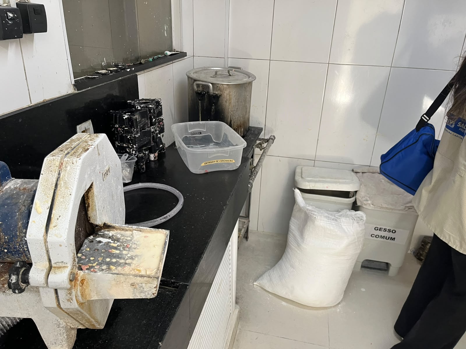 Operação Sorriso Seguro interdita estabelecimentos e apura irregularidades em clínicas odontológicas