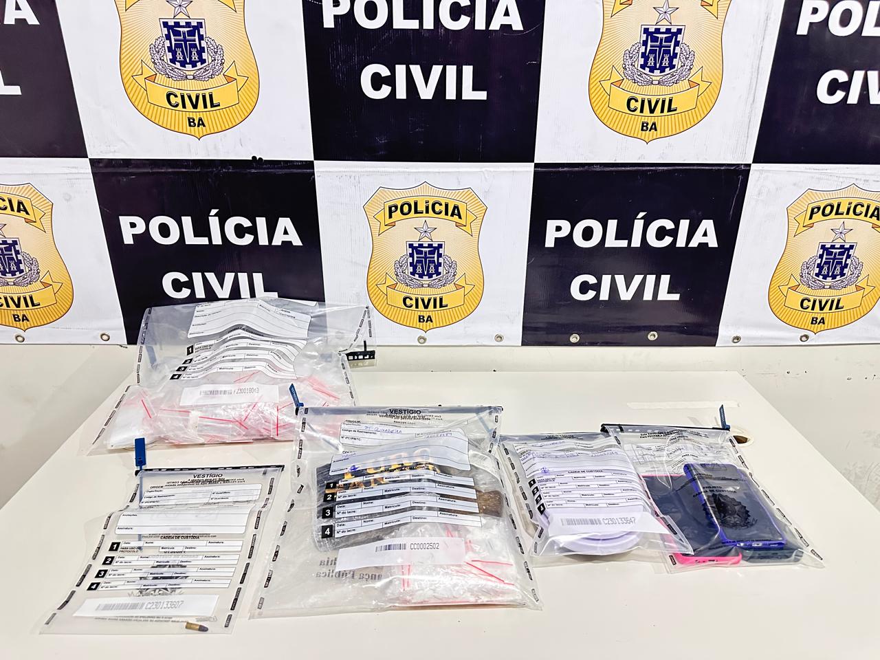 Dois homens são presos por tráfico de drogas em Quixabeira