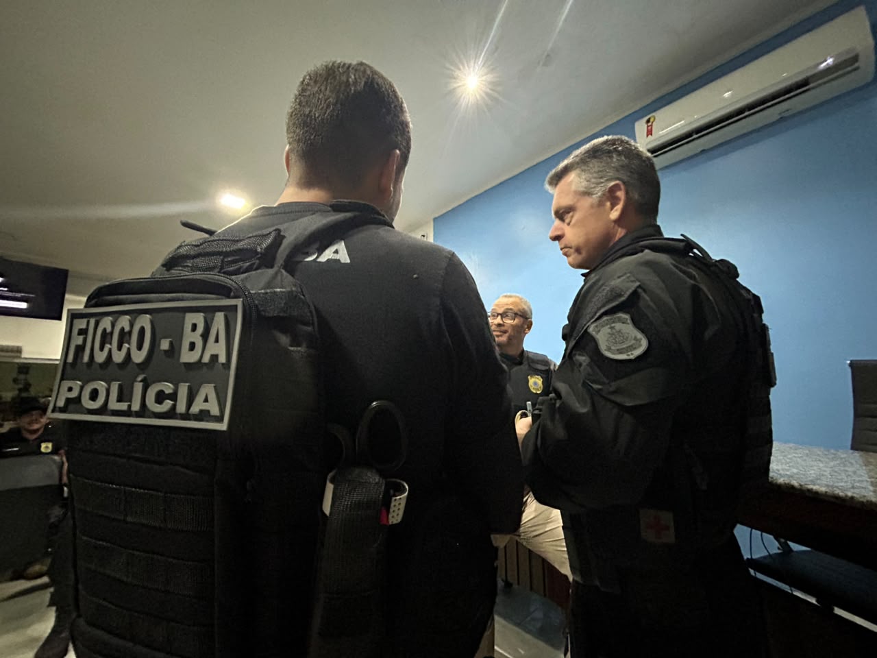 20 faccionados são alcançados durante primeiras horas da Operação Equação Final