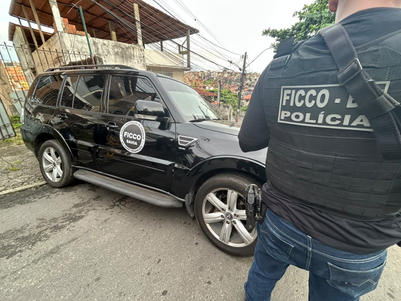 FICCO Bahia e PC interceptam criminoso no momento em que desembarcava no Terminal Rodoviário de Salvador