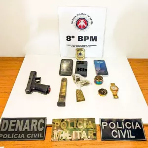 Material apreendido é exibido