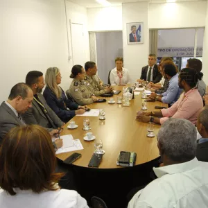 Secretário, vice-presidente da ALBA e comissão de vereadores debatem ações de segurança em Ilhéus