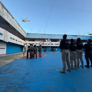 Autoridades se reúnem no Complexo Penitenciário